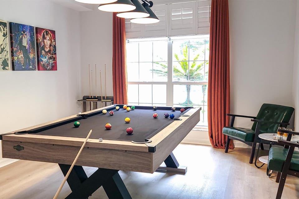 Billiard, Game Room, Evening entertainment