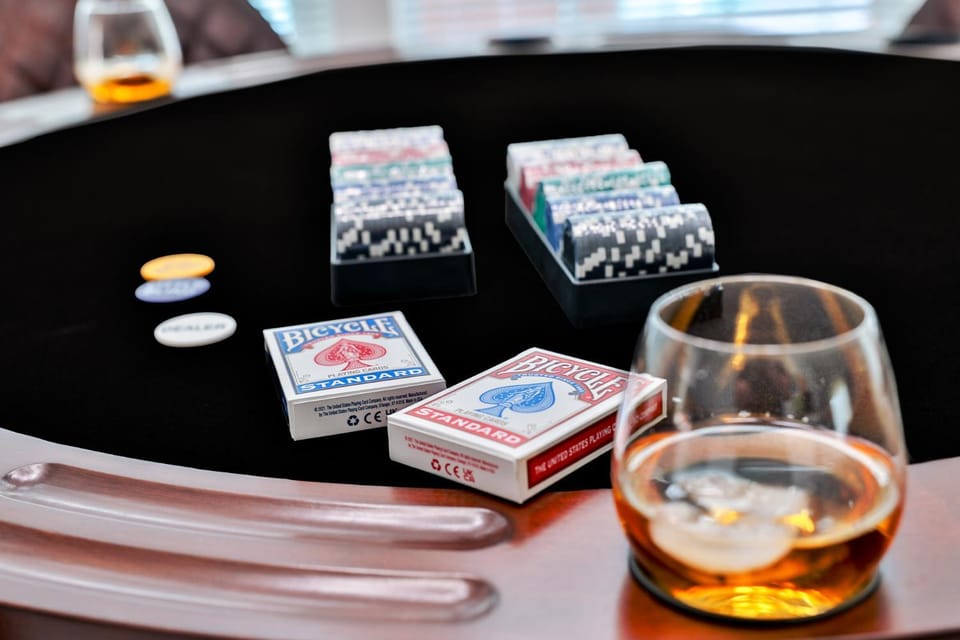 Billiard, Game Room, Food and drinks, Evening entertainment, American breakfast, Drinks