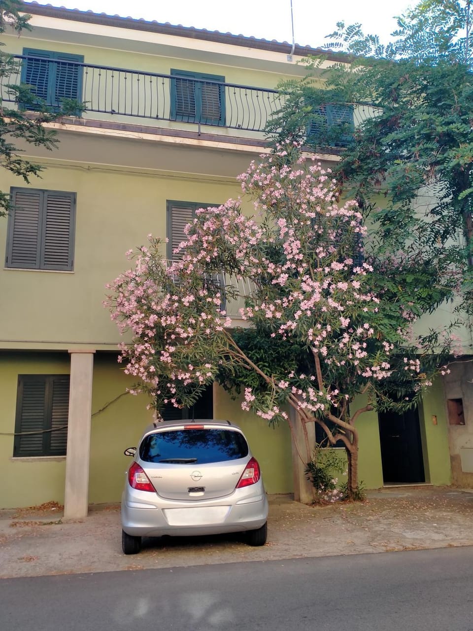 Property building, Parking