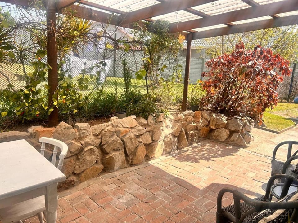 Ameni Air B&B Bed and Breakfast in Port Elizabeth