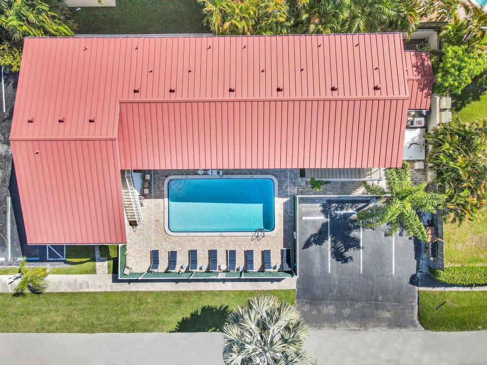 Property building, Pool view, Swimming pool