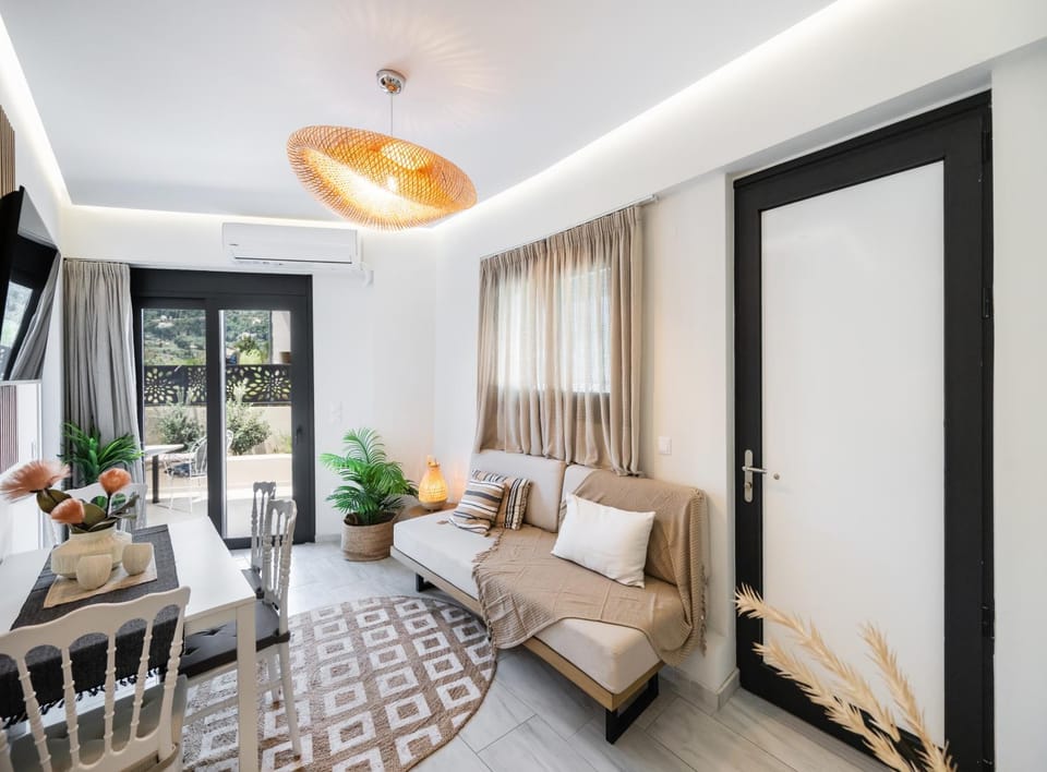 Balcony/Terrace, Living room, Seating area, Dining area