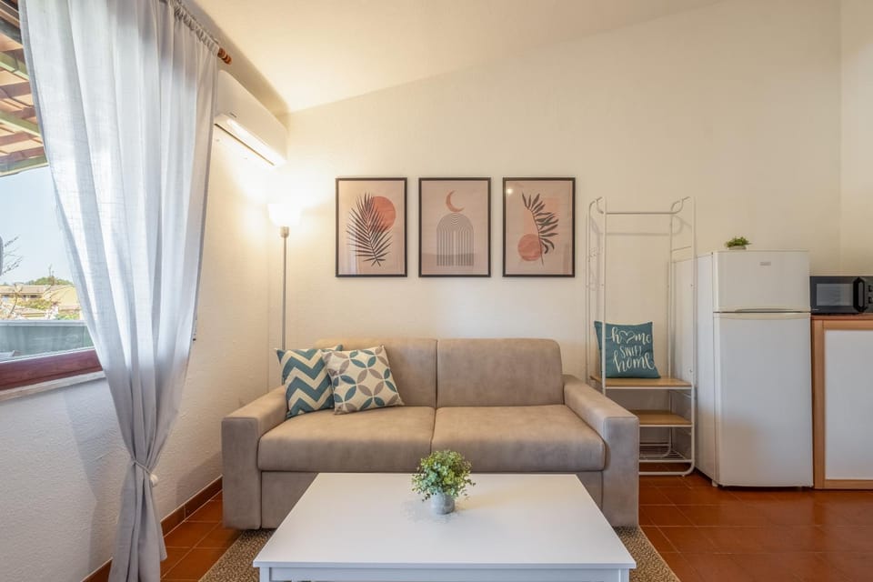 Suite Capitana Harbor-Self Checkin-Terrace-Netflix Apartment in Quartu Sant'Elena