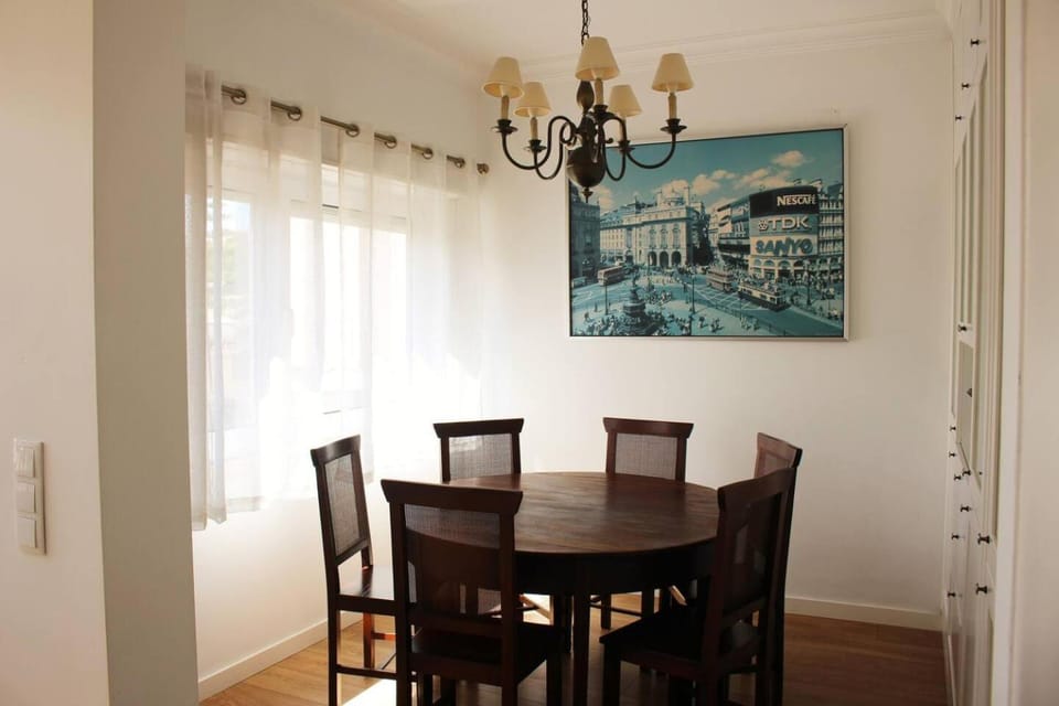 Dining area, kitchen