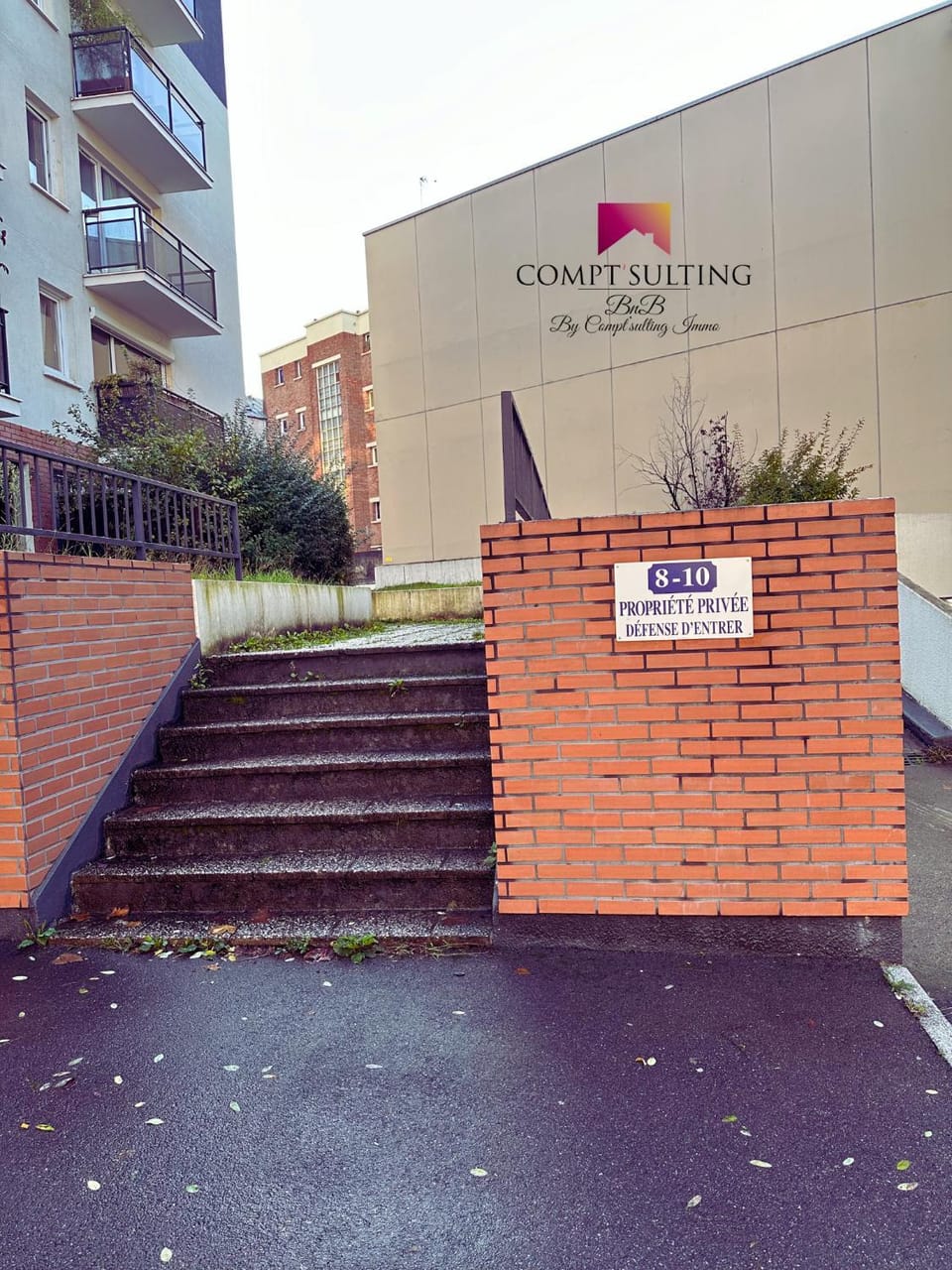 Property building, Street view