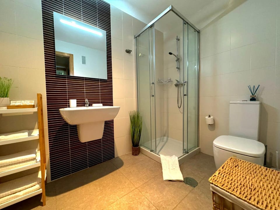 Shower, Bathroom