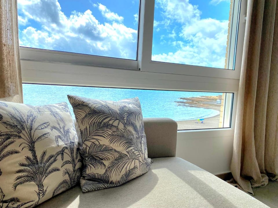 Living room, Seating area, Sea view