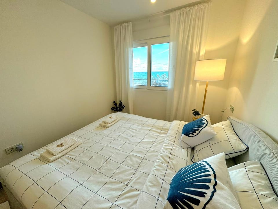 Bedroom, Sea view