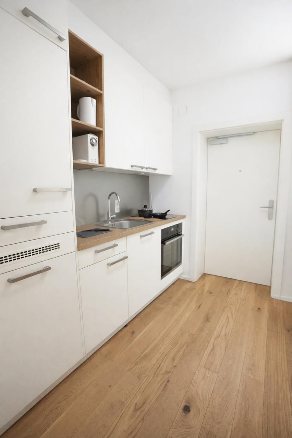Kitchen or kitchenette, kitchen, kitchen