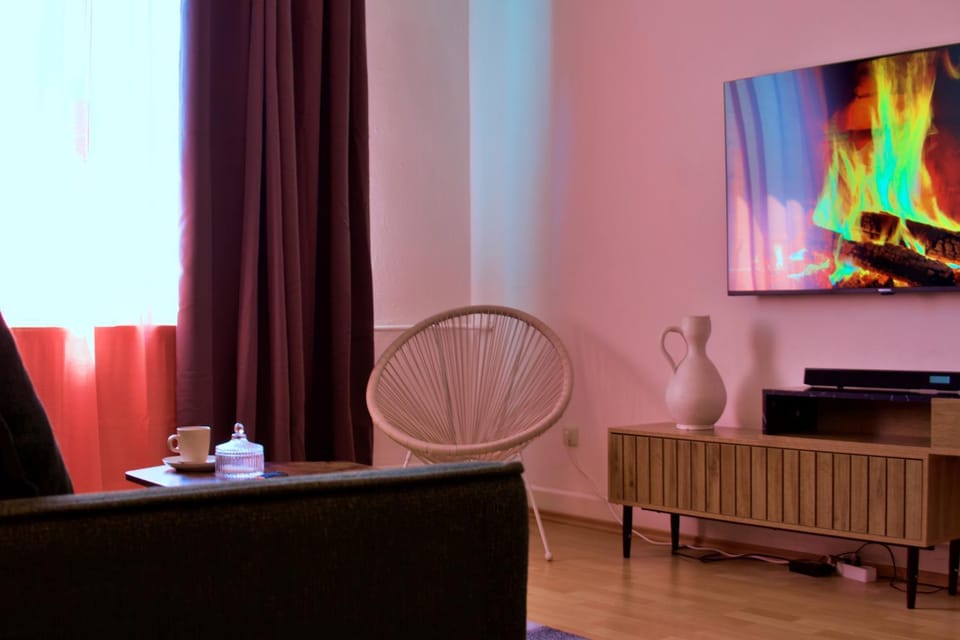 TV and multimedia, Living room, Seating area