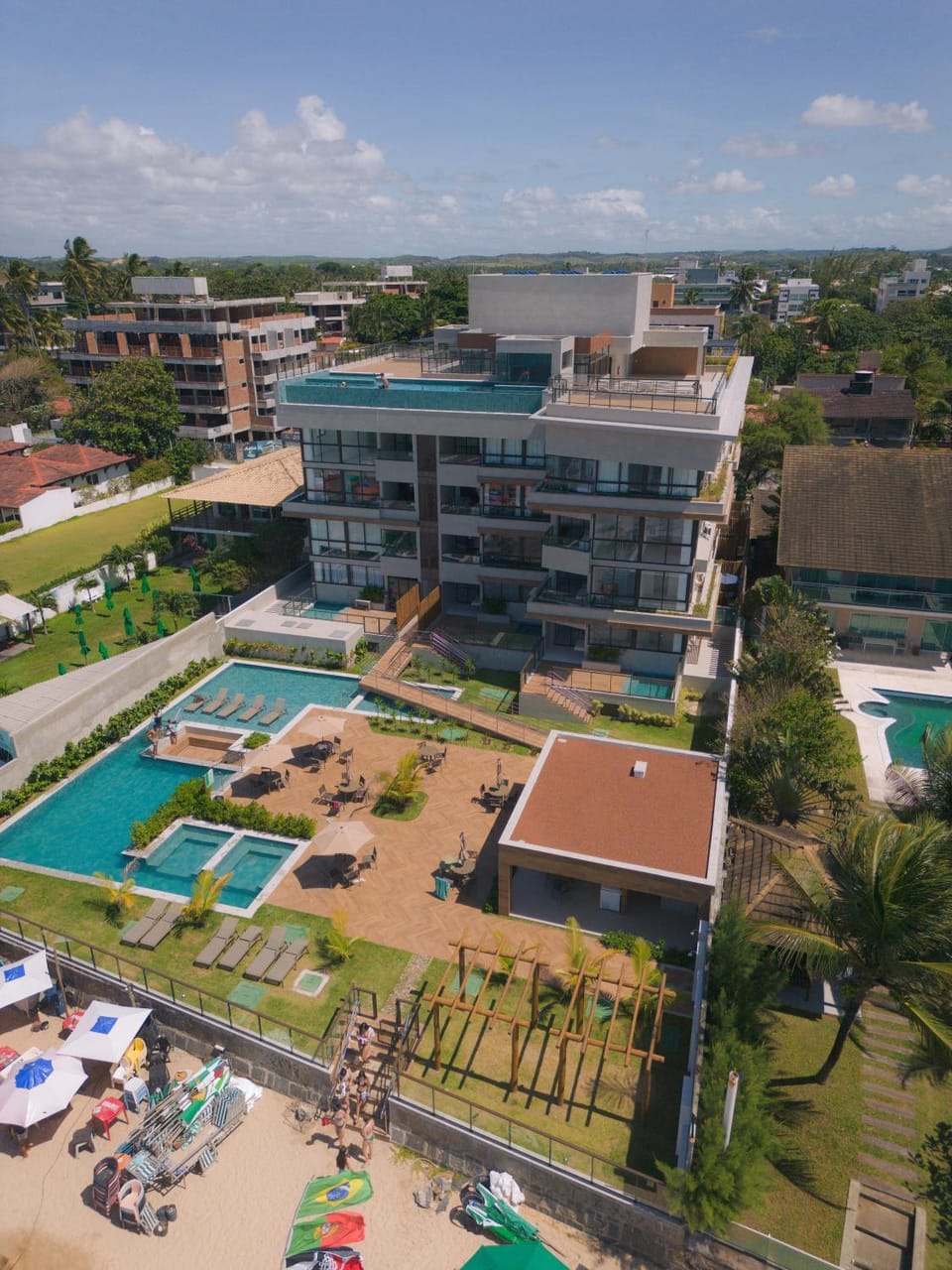 Pool view, Swimming pool, sunbed