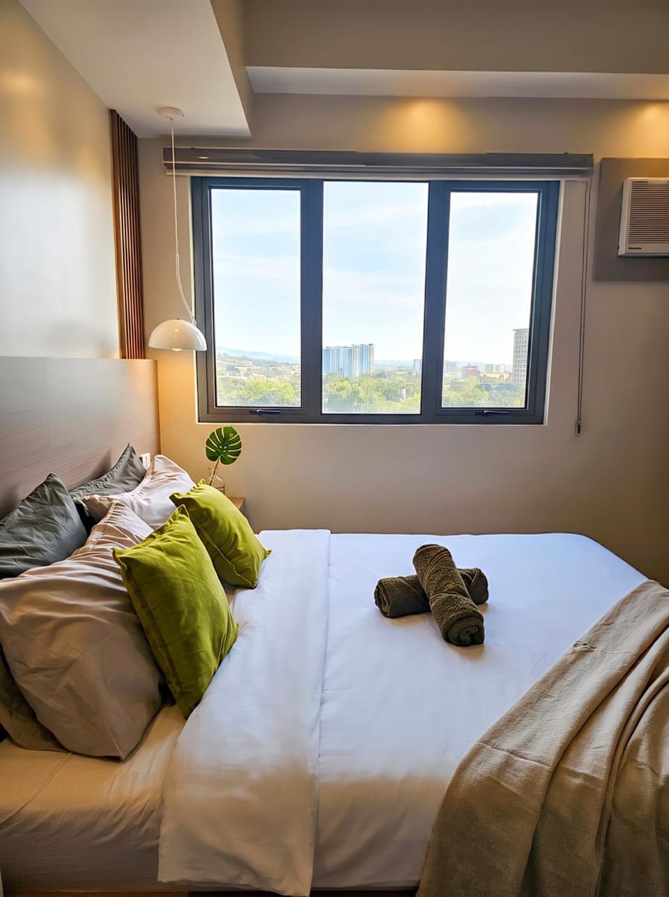 Bed, View (from property/room), towels