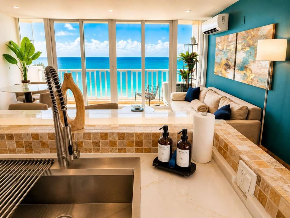 Beachfront Stella Maris Apt on Condado Ave Apartment in San Juan