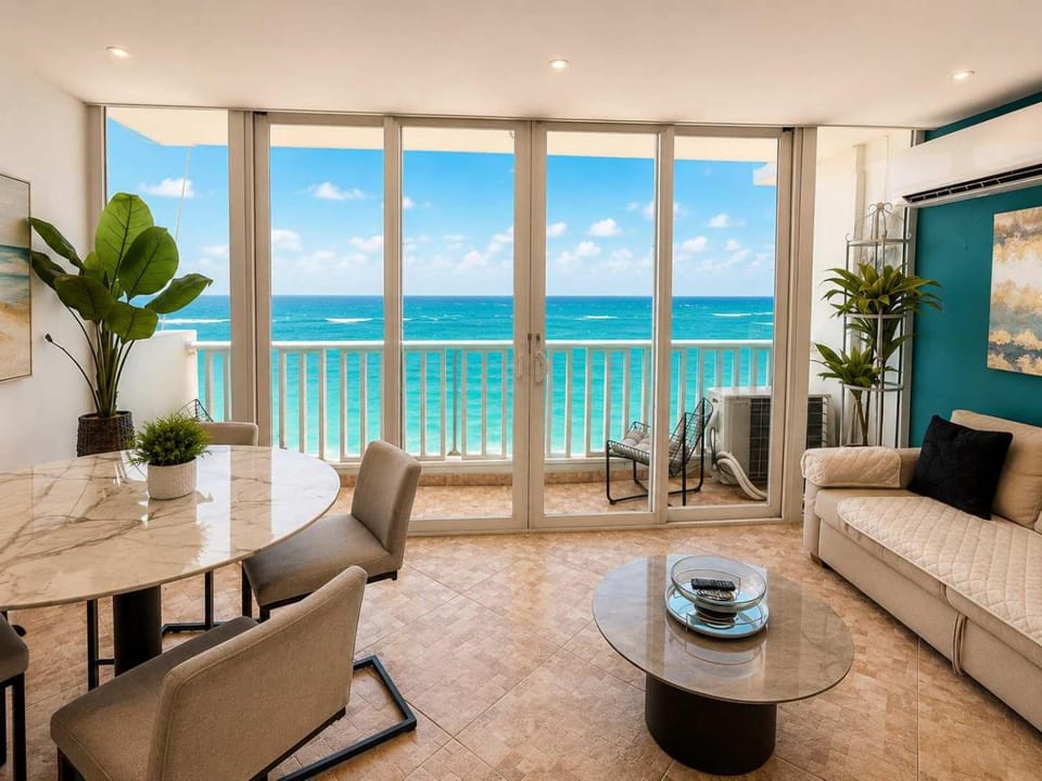 Beachfront Stella Maris Apt on Condado Ave Apartment in San Juan