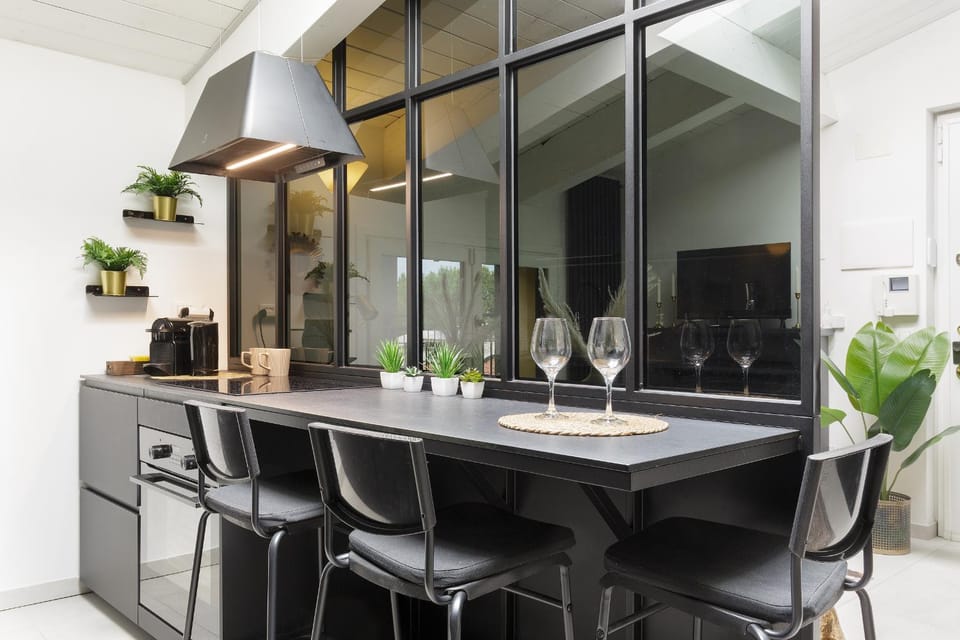 Kitchen or kitchenette, Dining area, stove, kitchen, kitchen