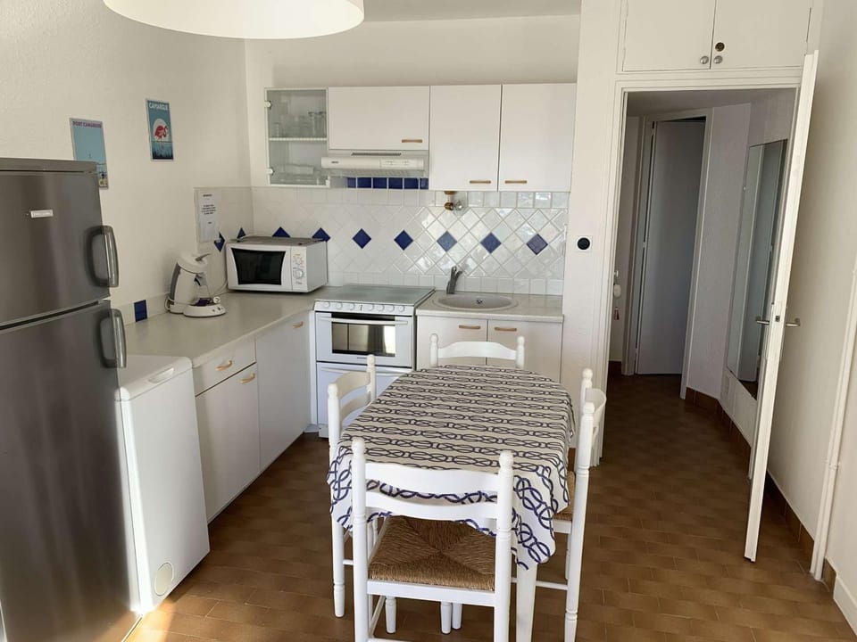 Bel Appt T2 avec terrasse aménagée, moderne & confortable pour 4 pers, Port Camargue - FR-1-731-93 Apartment in Le Grau-du-Roi