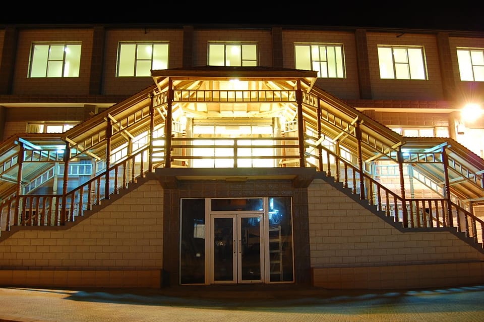 Property building, Facade/entrance, Night
