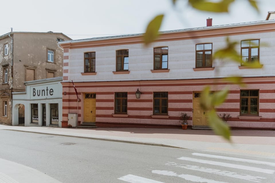 Buntes nams l Self check-in l Private entrance Apartment in Estonia
