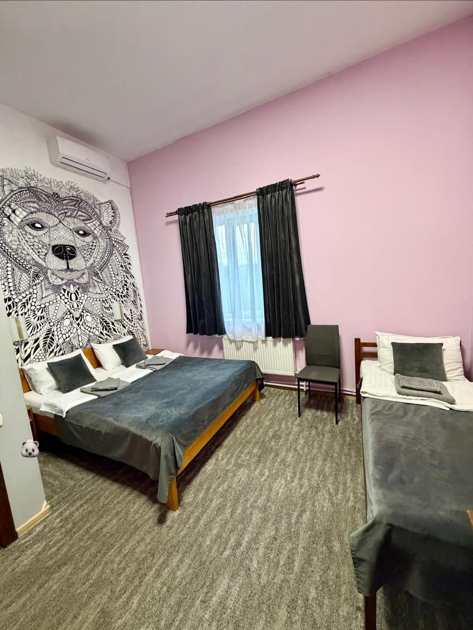 Bed, TV and multimedia, Bedroom, Parking, dryer