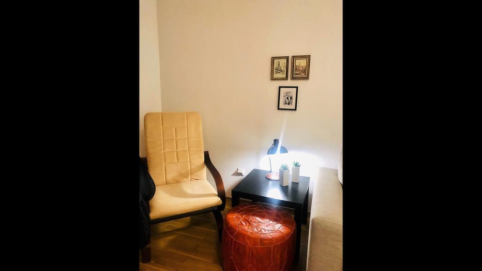 Living room, Decorative detail, Seating area