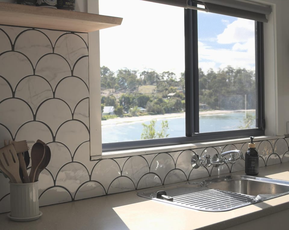 Coffee/tea facilities, Kitchen or kitchenette, Beach, Sea view