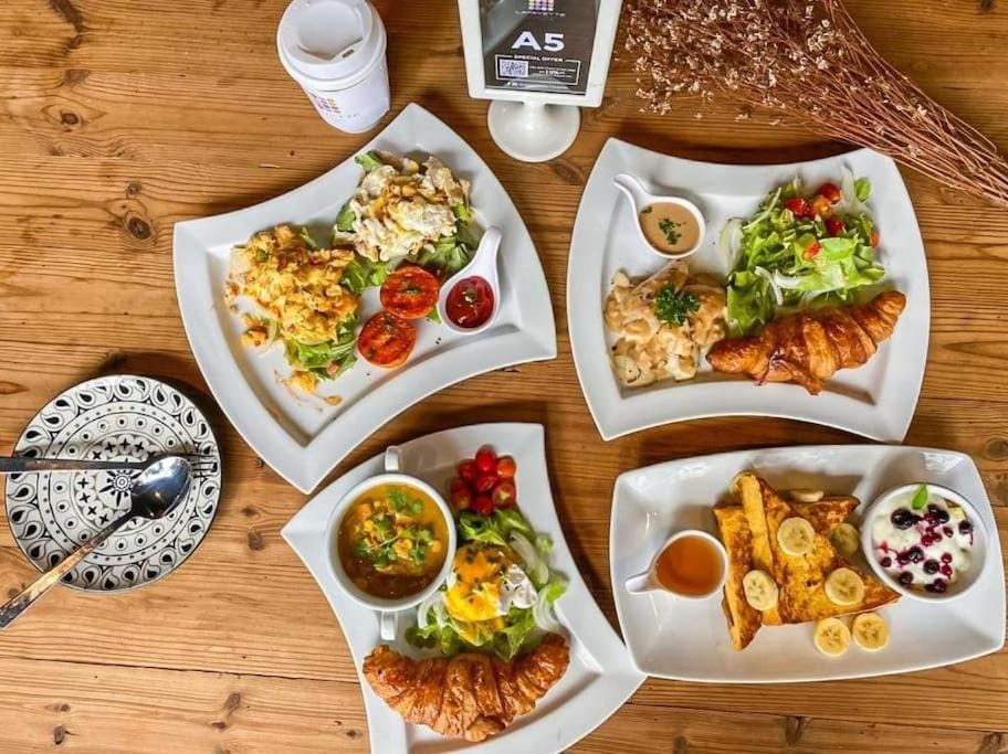 Food and drinks, Breakfast