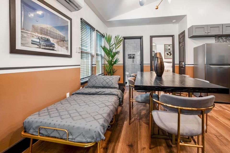 HTX Ultra Chiic Suite #1 Apartment in Houston