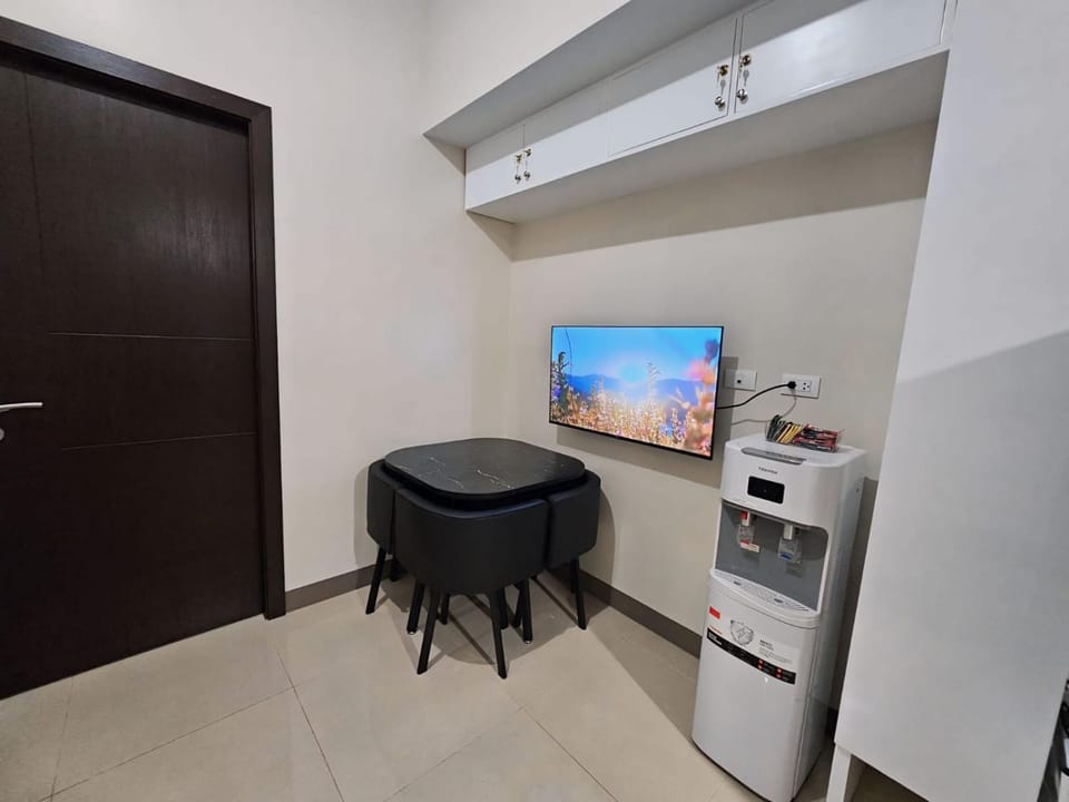 TV and multimedia, Dining area