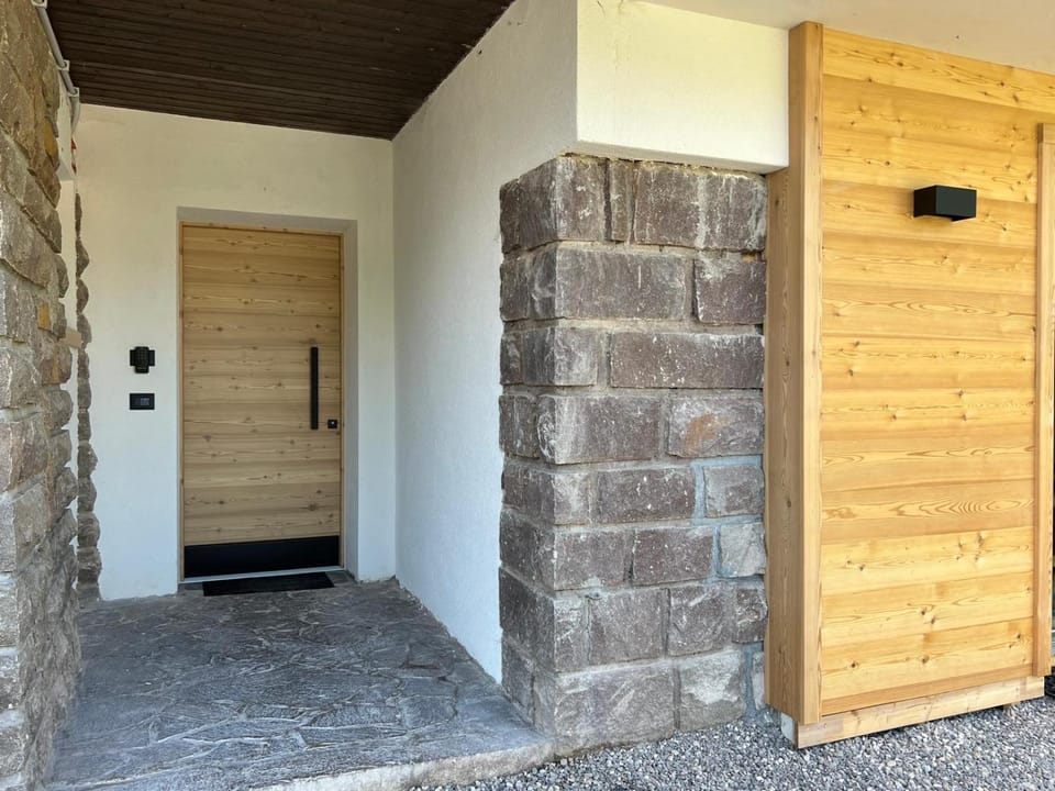 Facade/entrance, Day