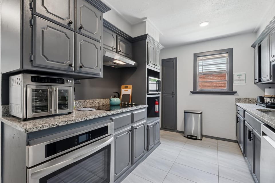 microwave, oven