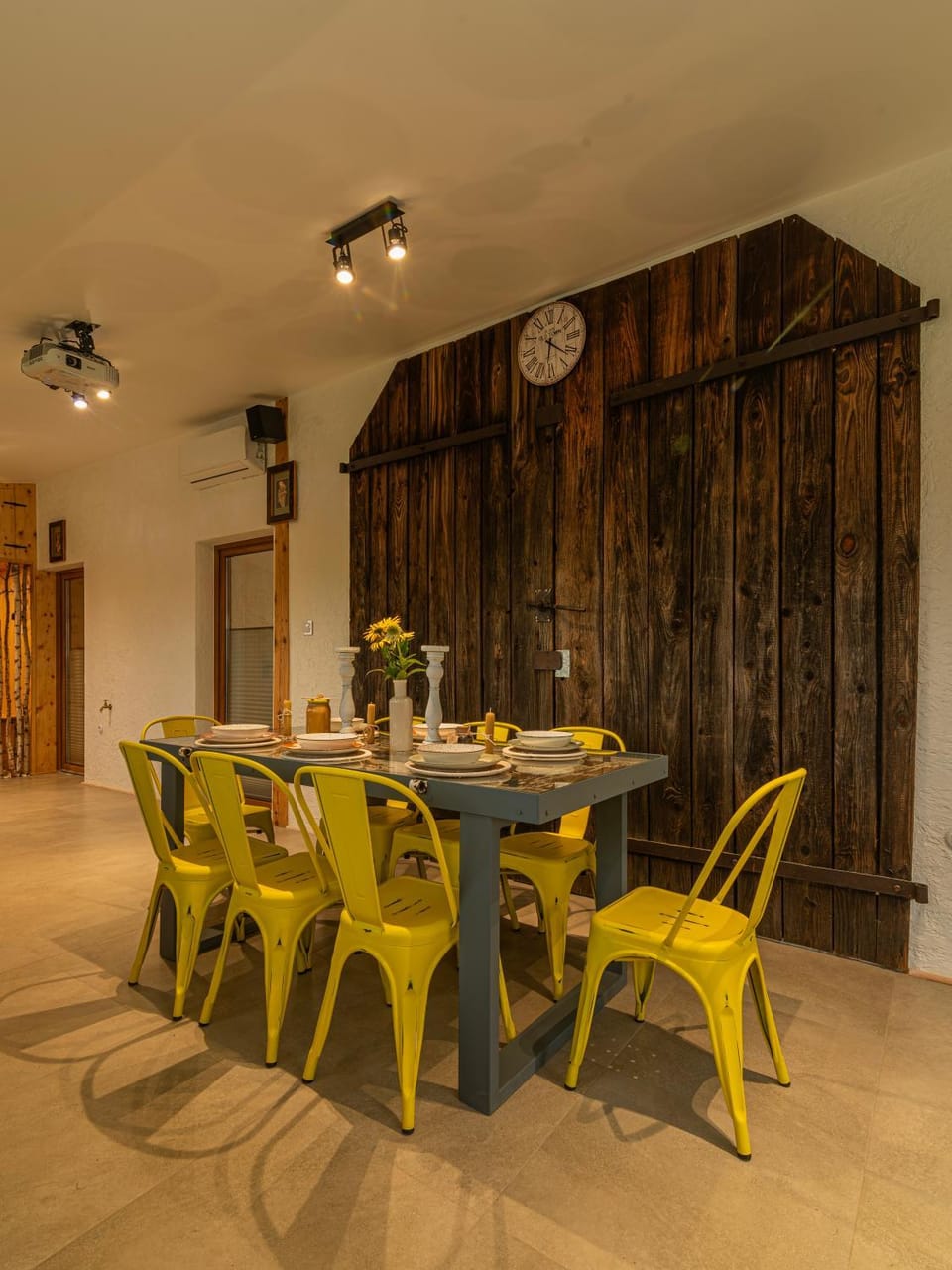 Communal lounge/ TV room, Dining area