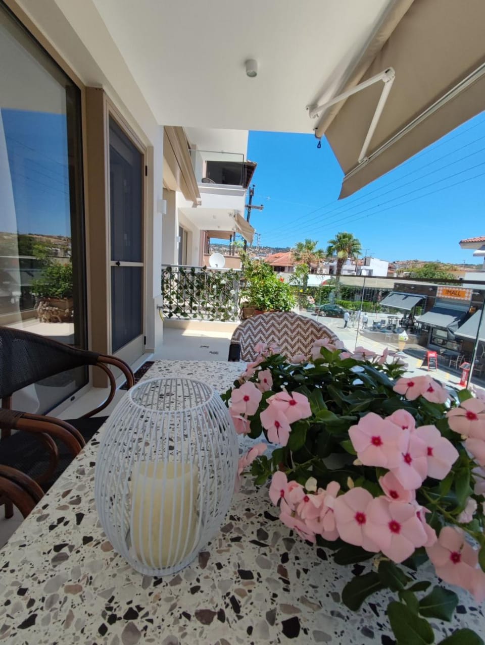 Day, View (from property/room), Balcony/Terrace, Dining area
