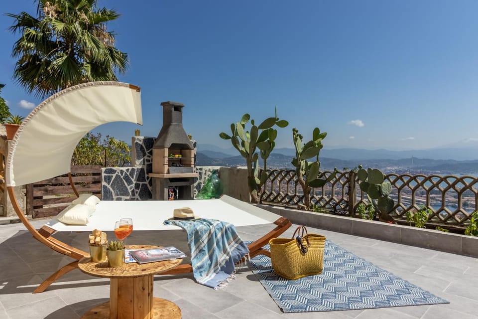 Patio, Natural landscape, Hot Tub, View (from property/room), Balcony/Terrace, City view, Garden view, Landmark view, Mountain view, Pool view, Sea view, Open Air Bath, sunbed