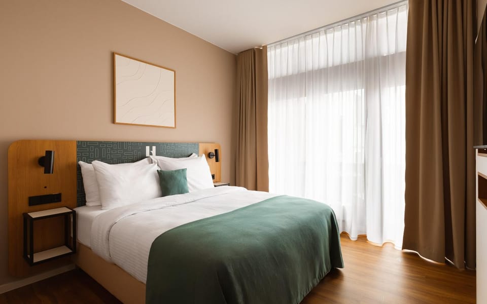 Bed, Photo of the whole room, Bedroom