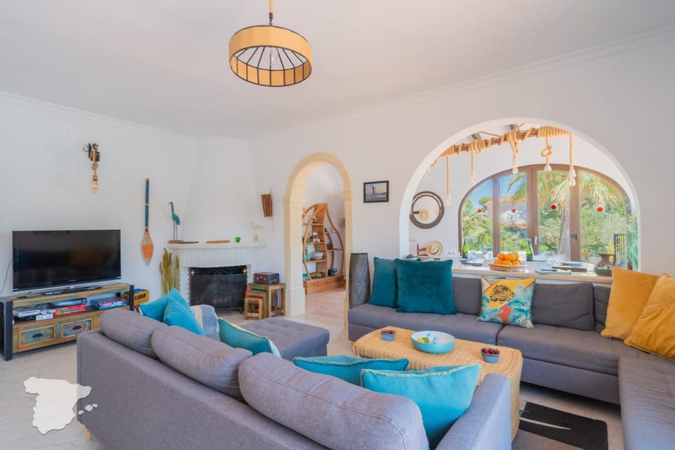 Communal lounge/ TV room, Living room