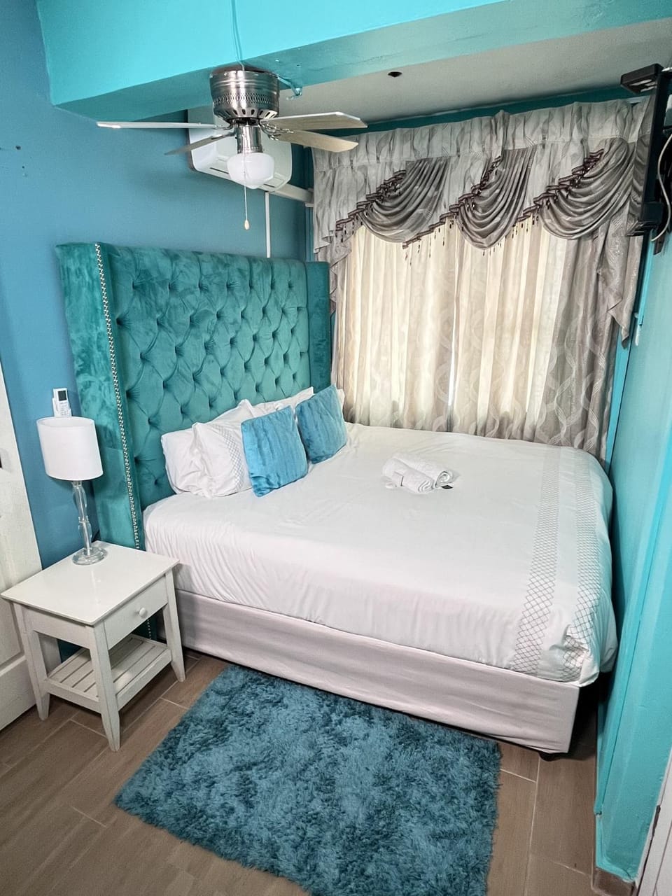 Thandi's Guest House Bed and Breakfast in Eastern Cape