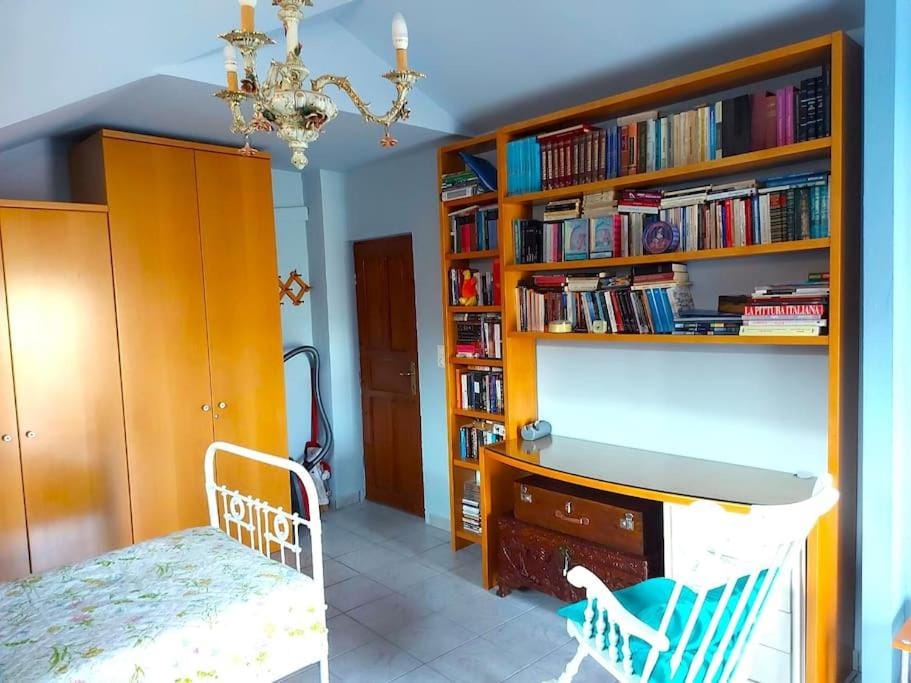 Library, Bedroom, wardrobe