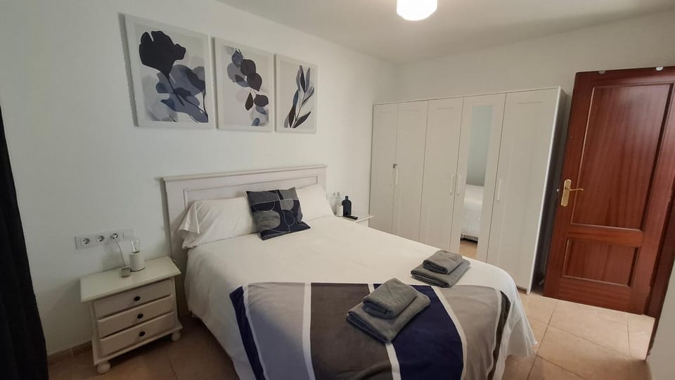 Bed, Bedroom, wardrobe