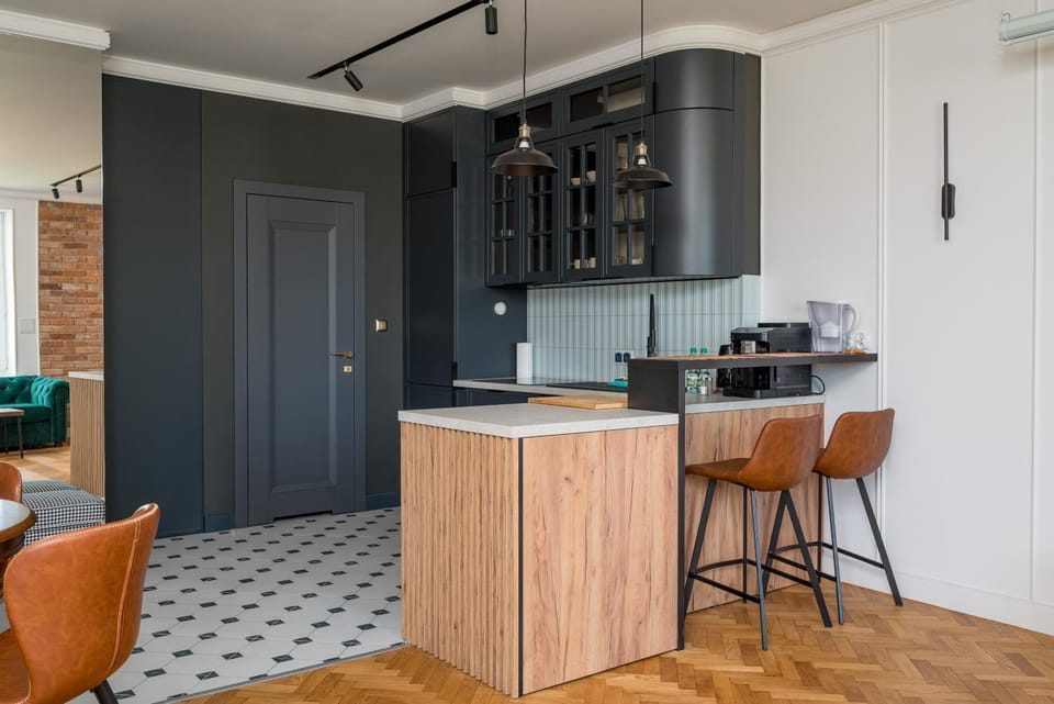 Kitchen or kitchenette, Dining area, oven, stove