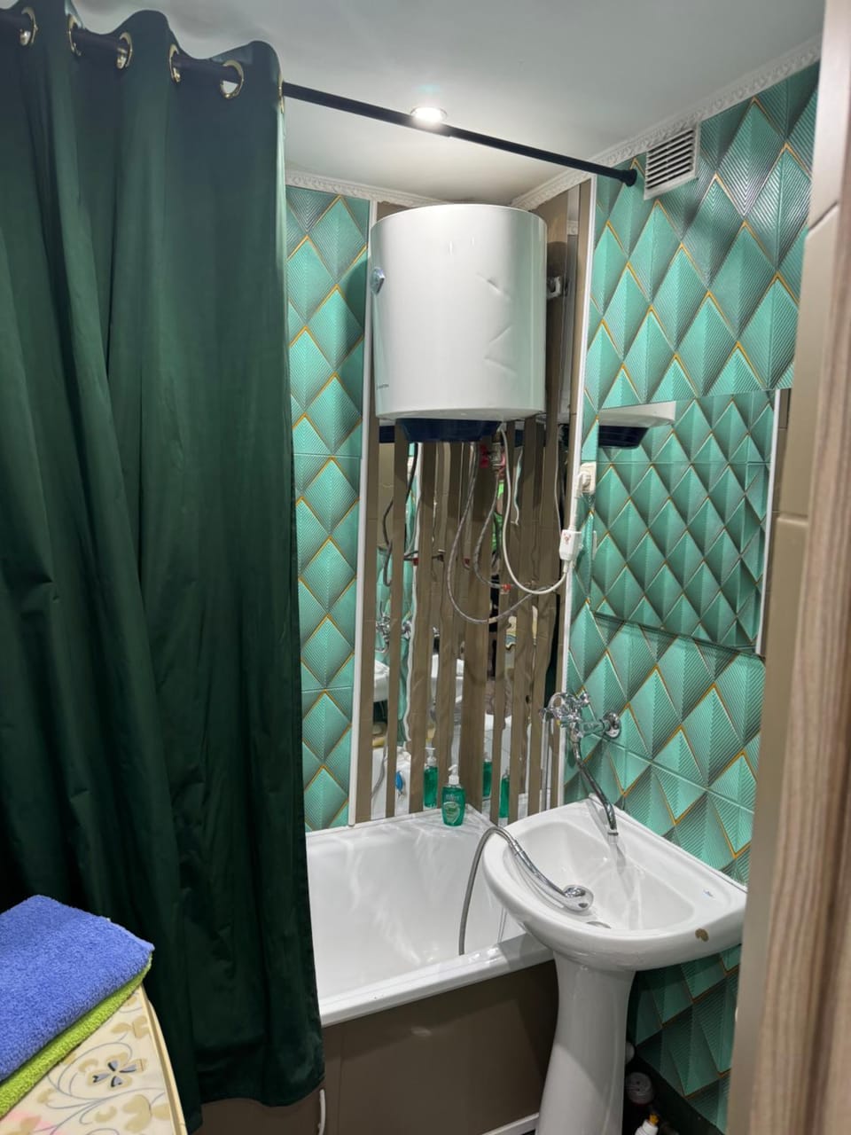 Shower, Toilet, Bathroom
