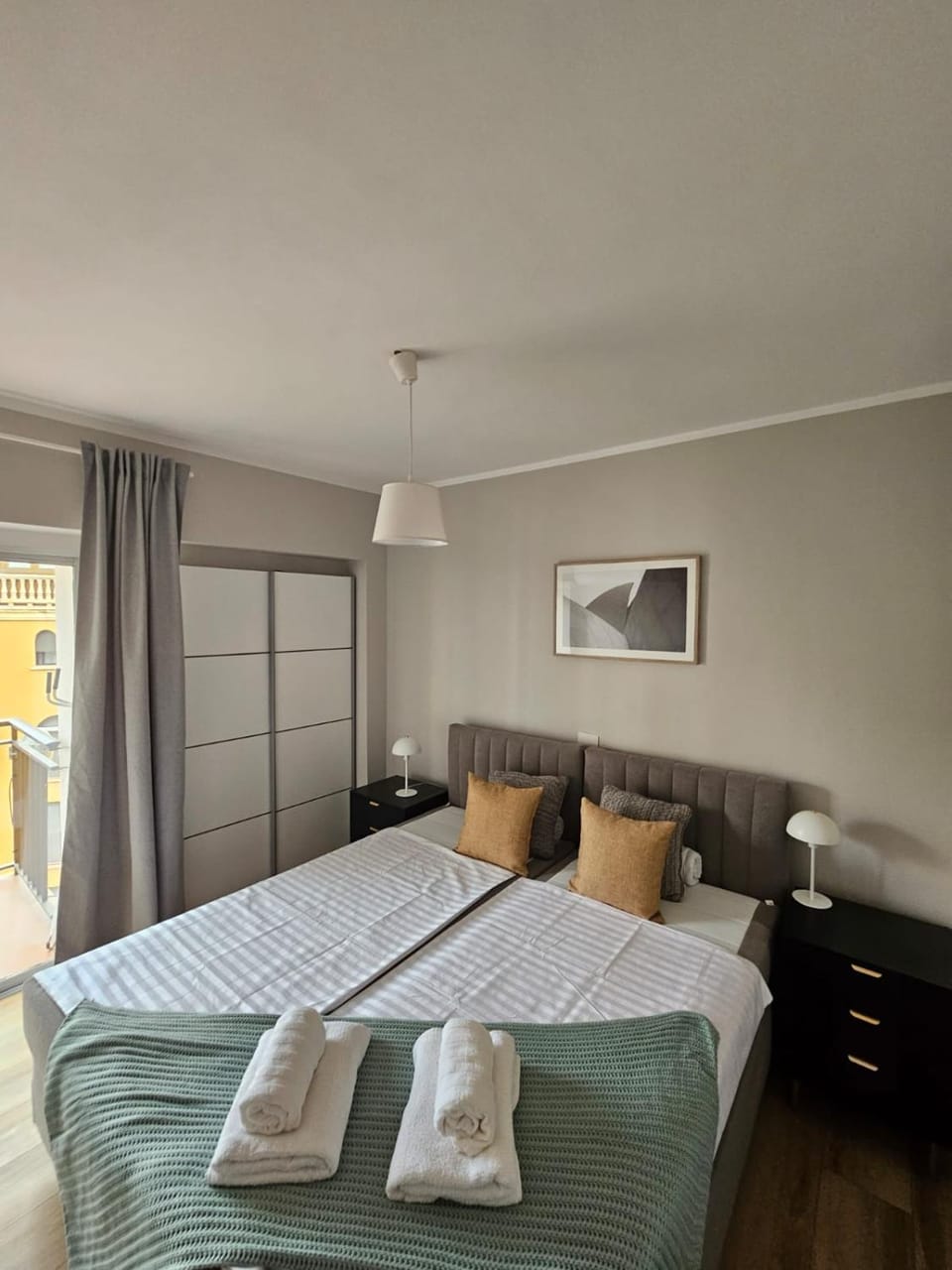 Bedroom, towels, wardrobe