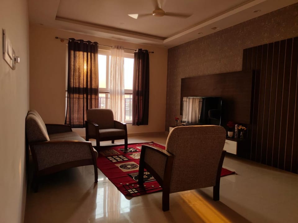 Communal lounge/ TV room, Living room