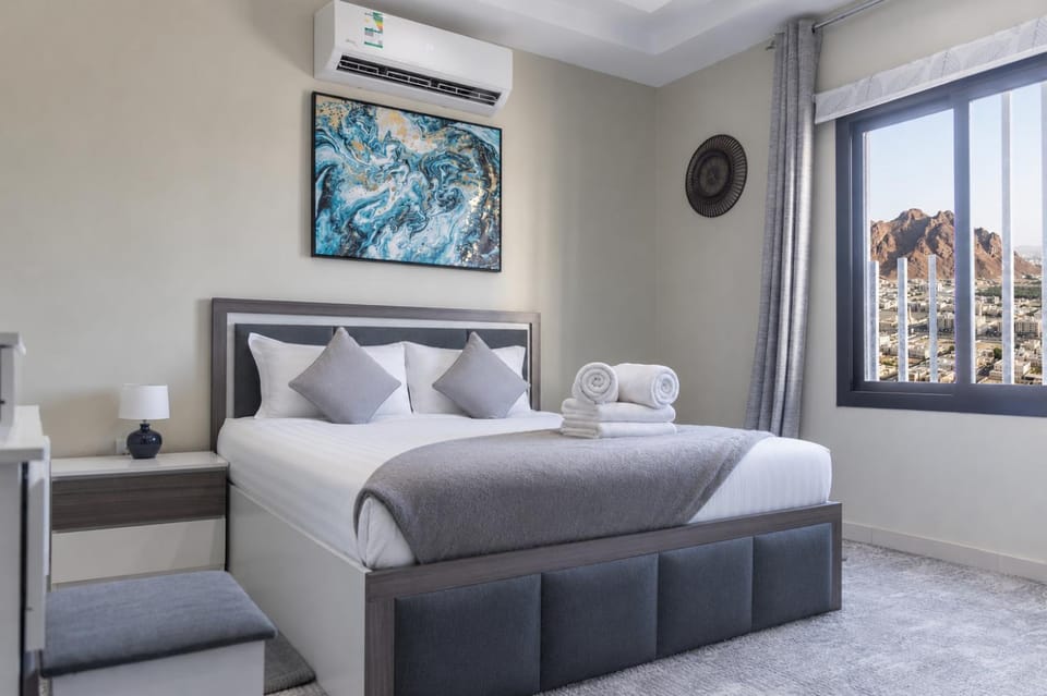 Property building, Bed, Bedroom, air conditioner