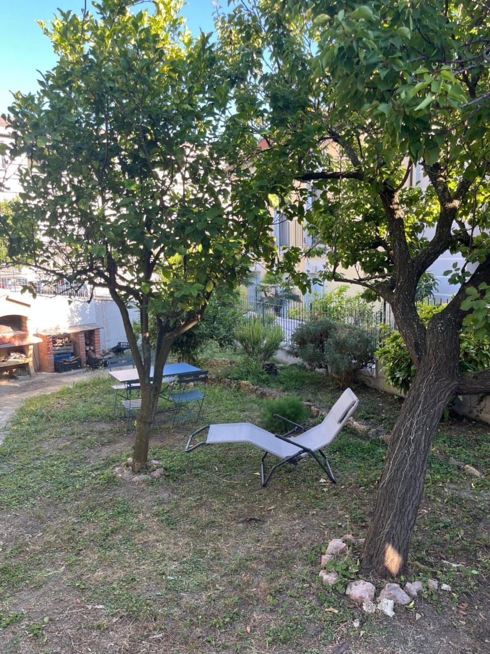 Appartamento in casa bifamiliare con giardino Apartment in Celle Ligure