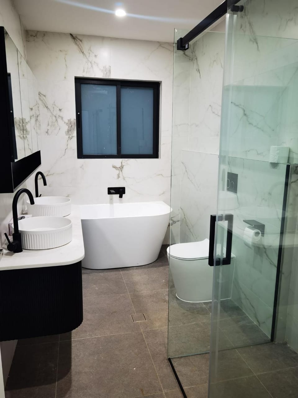 Shower, Toilet, Bathroom, Bath