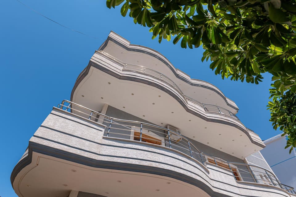 Property building, View (from property/room), Balcony/Terrace