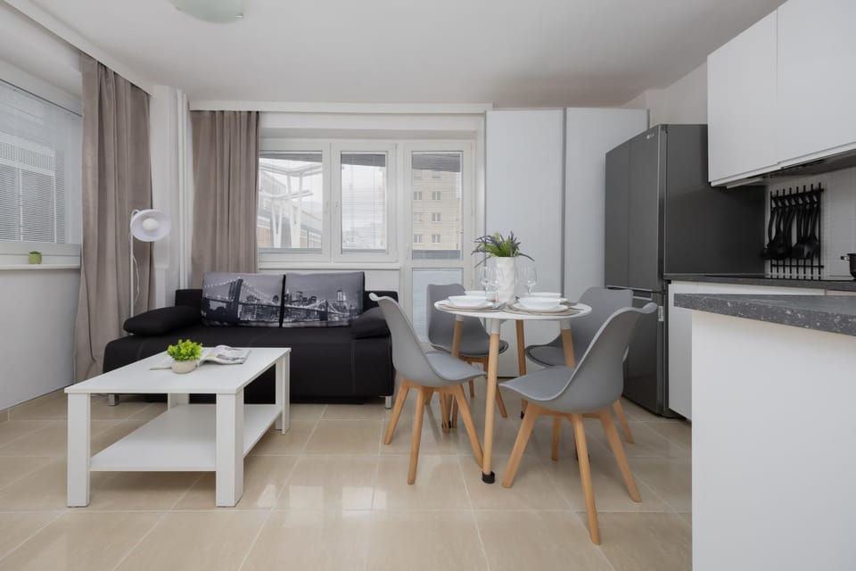 Kitchen or kitchenette, Living room, Seating area, pet friendly, stove