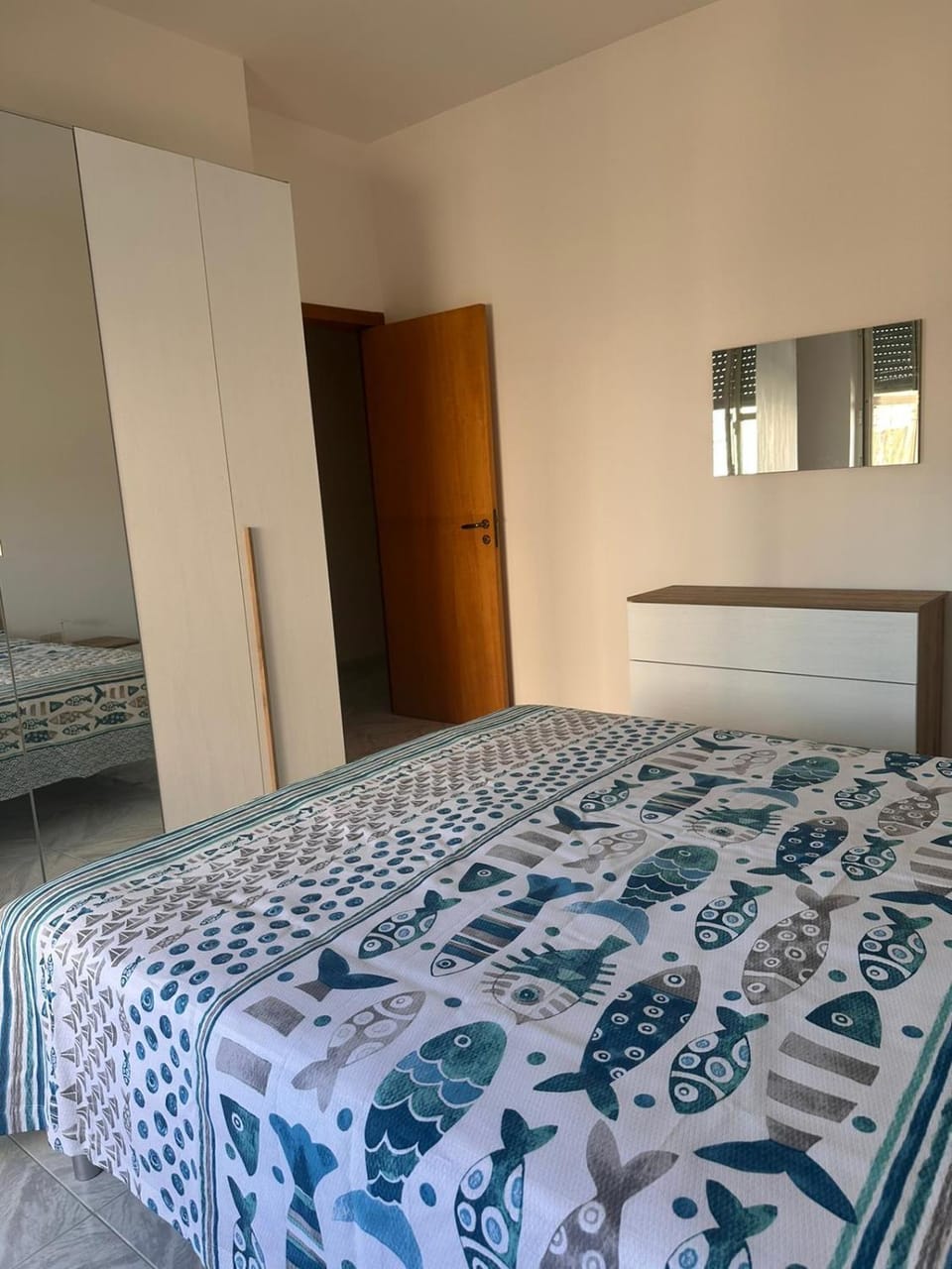 Bed, Bedroom, locker