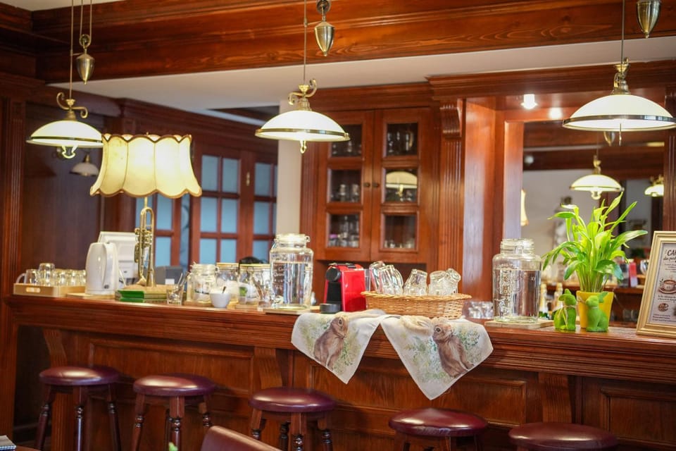 Lounge or bar