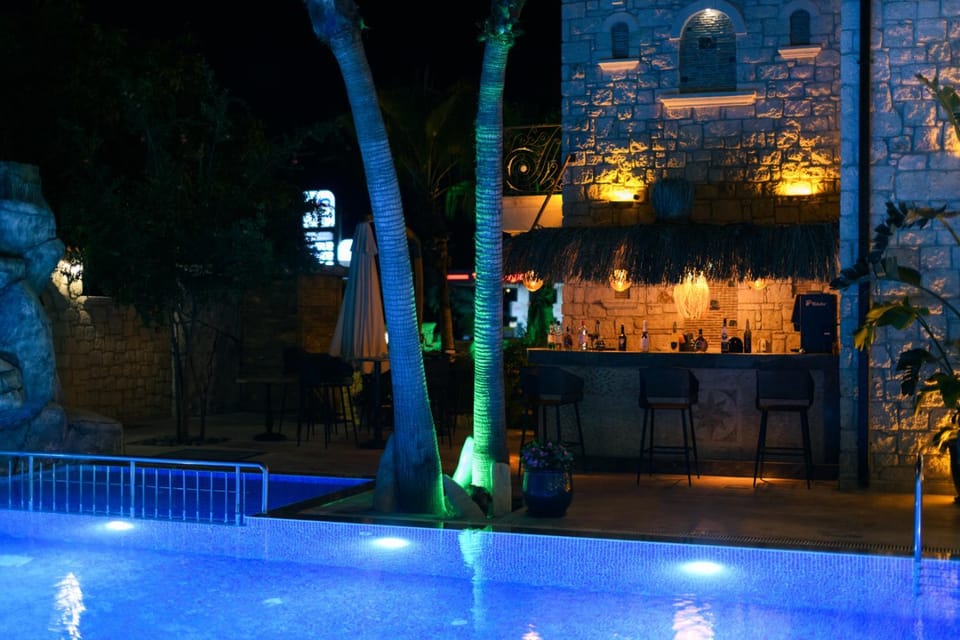 Property building, Swimming pool